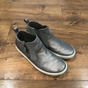 Ecco classic ankle bootie